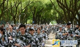 吃瓜军训跳舞免费观看,免费观看吃瓜军训精彩瞬间