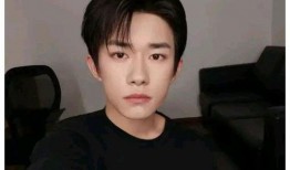 易烊千玺最新八卦爆料,神秘女友身份引热议