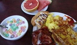 南昌饭菜爆料事件视频,揭露后厨黑幕，食品安全引关注