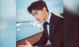 娱乐吃瓜男星,揭秘吃瓜男星背后的故事