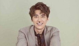 李易峰被爆料后直播视频,真情流露引网友热议